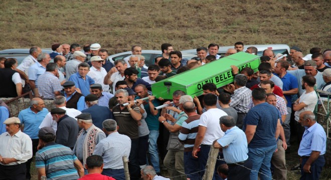  Bıçaklanarak öldürülen Aras EDAŞ çalışanı son yolculuğuna uğurlandı 